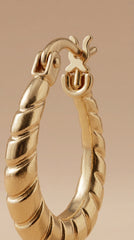 Sorelle Twisted Korean Hoops