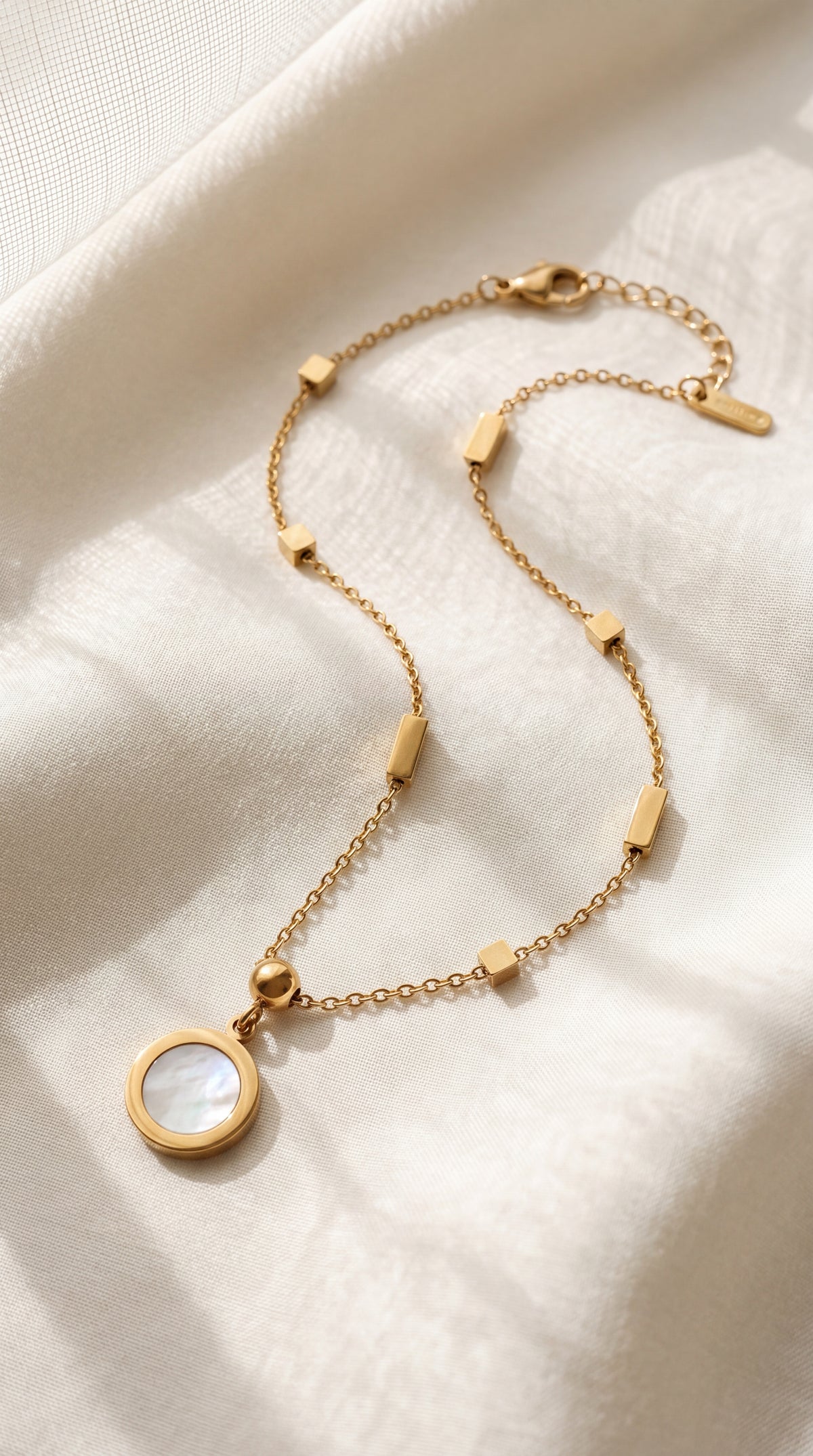 Celestia Pearl Charm Anklet
