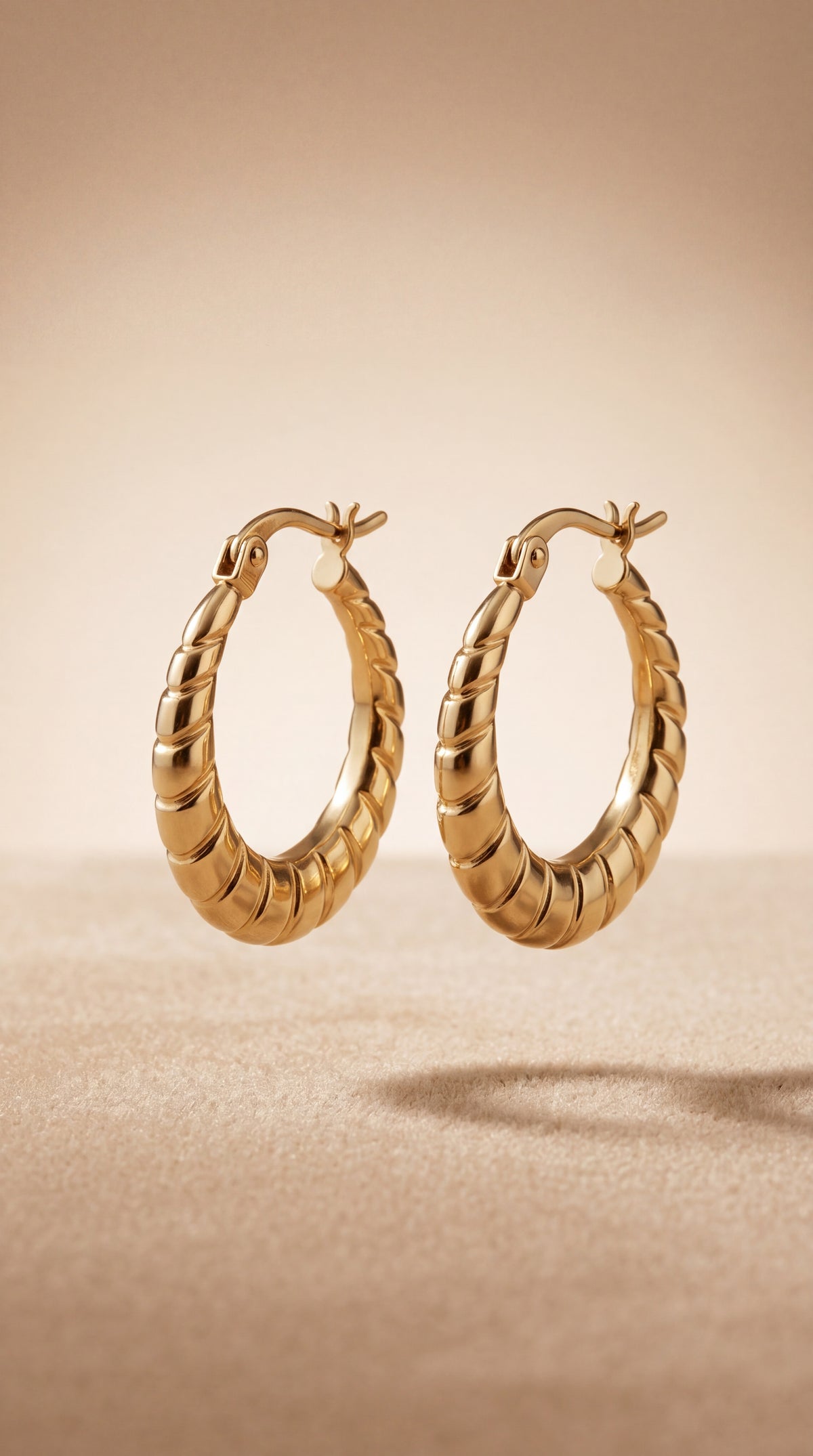 Sorelle Twisted Korean Hoops