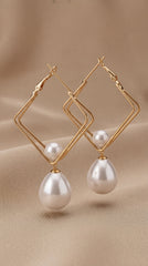 Elara Pearl Drop Korean Earrings